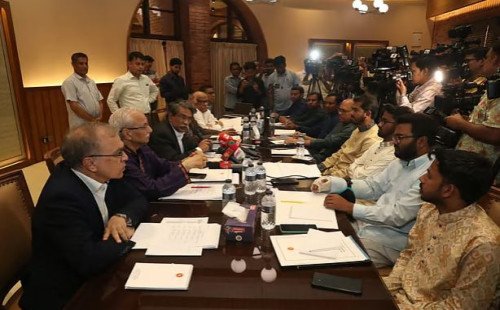 সংস্কারের প্রশ্নে ব্যক্তি–দলের স্বার্থের চেয়ে দেশকে বেশি প্রাধান্য দিতে হবে: নুরুল হক