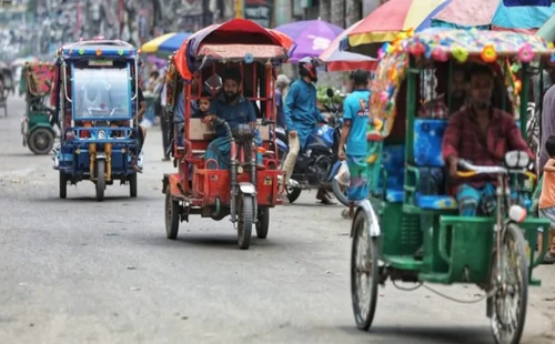 ঢাকায় ব্যাটারিচালিত অটোরিকশার দৌরাত্ব্য