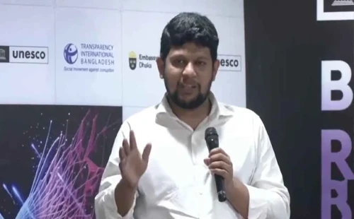 রাজনীতিকরণের কারণে সাংবাদিকরাই বেশি ক্ষতির মুখে পড়েছেন : তথ্য উপদেষ্টা