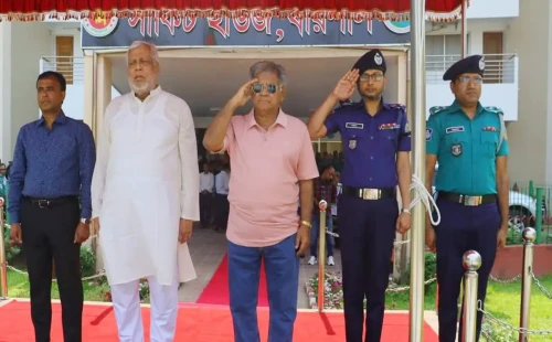 মেগা প্রকল্পের নামে লুটপাট হয়েছে : উপদেষ্টা ফাওজুল কবির