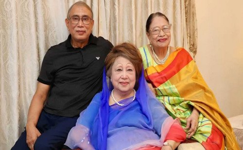পারিবারিক আবহে হাস্যোজ্জ্বল খালেদা জিয়া