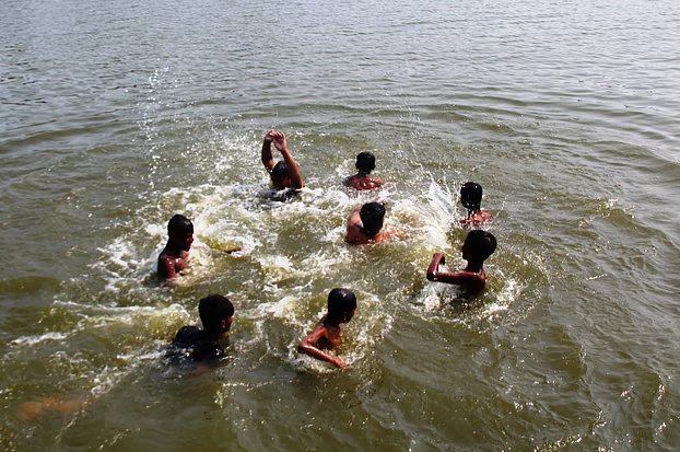 চুয়াডাঙ্গায় এক দিনেই তাপমাত্রা কমেছে ৩ ডিগ্রি সেলসিয়াস, বৃষ্টির পূর্বাভাস