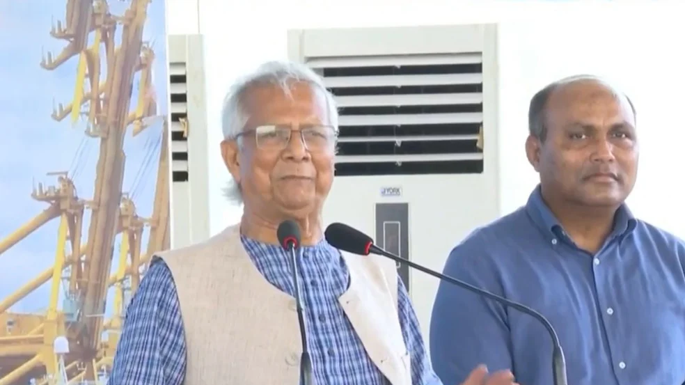 দেশের অর্থনীতির হৃদপিণ্ড চট্টগ্রাম বন্দর: প্রধান উপদেষ্টা