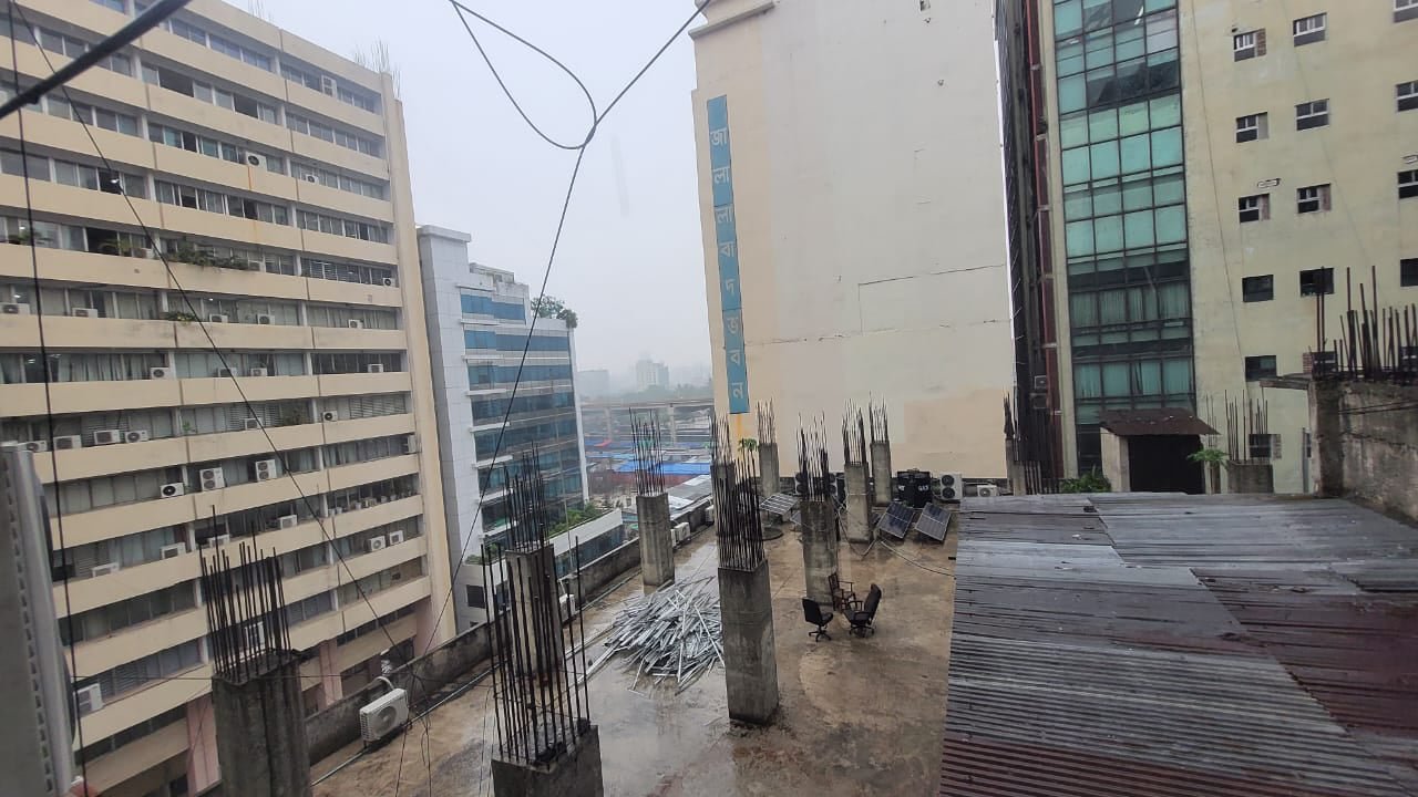রাজধানীতে স্বস্তির বৃষ্টি
