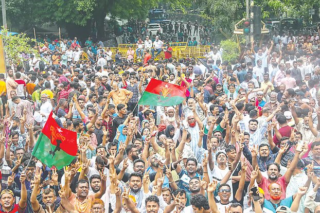 সরকারের ওপর চাপ বাড়াল বিএনপি