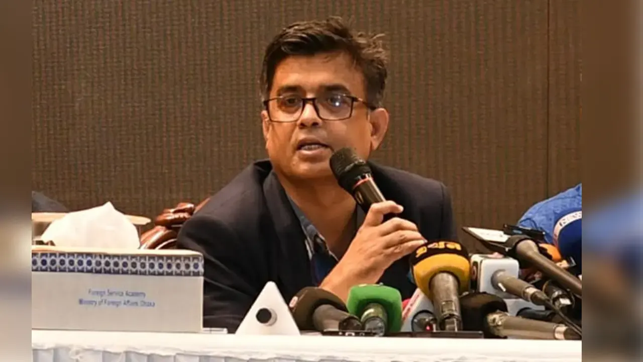 মধ্যরাতে প্রধান উপদেষ্টার প্রেস সচিবের পোস্ট
