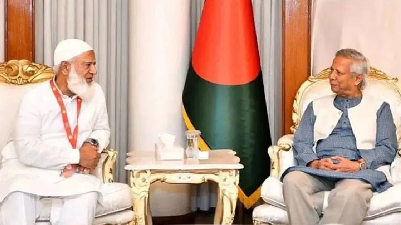 রাতে জামায়াতের সঙ্গে বৈঠকে বসছেন প্রধান উপদেষ্টা