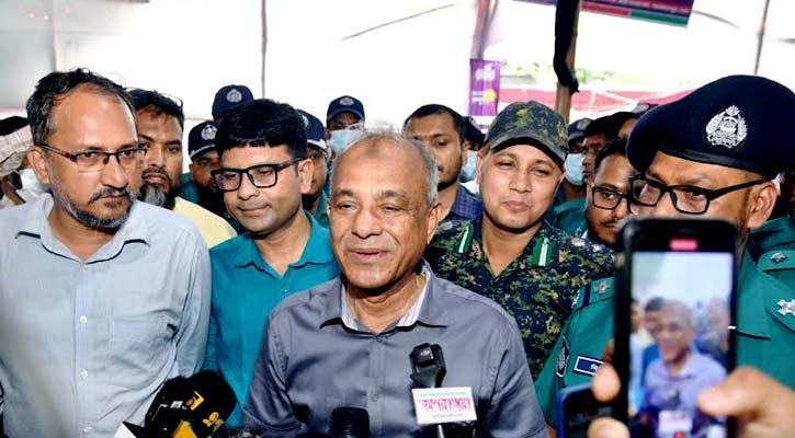 দুর্নীতিবাজরা নেই, তাই গরুর দাম কম: স্বরাষ্ট্র উপদেষ্টা