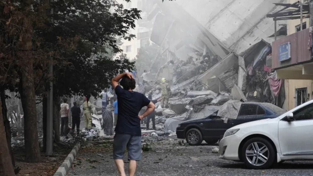 ইরানে ইসরাইলের হামলায় বিশ্বজুড়ে প্রতিক্রিয়া: উত্তেজনা এড়ানোর আহ্বান