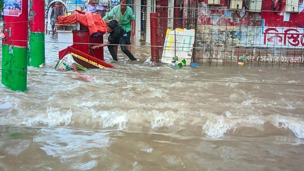 ফেনীতে চলতি মৌসুমে সর্বোচ্চ বৃষ্টিপাতের রেকর্ড
