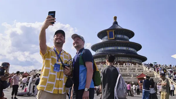 পর্যটক টানতে ৭০টির বেশি দেশের জন্য ভিসামুক্ত সুবিধা দিচ্ছে চীন