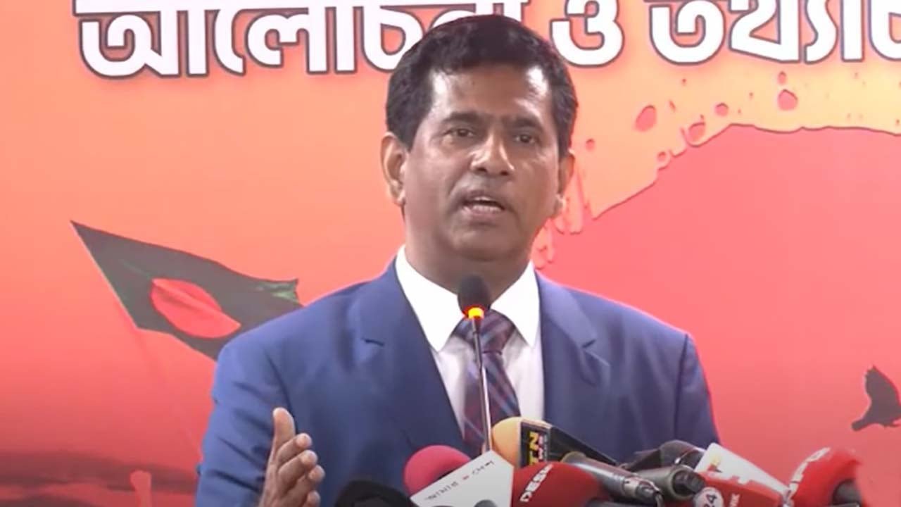 হাসিনার বিরুদ্ধে সাক্ষ্যগ্রহণ শুরু হবে ৩ আগস্ট: তাজুল ইসলাম