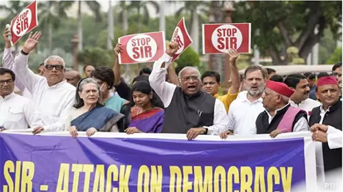 অপারেশন সিঁদুর বিতর্ক নিয়ে বিরোধী দল কংগ্রেসের অন্তর্দ্বন্দ্ব প্রকাশ্যে
