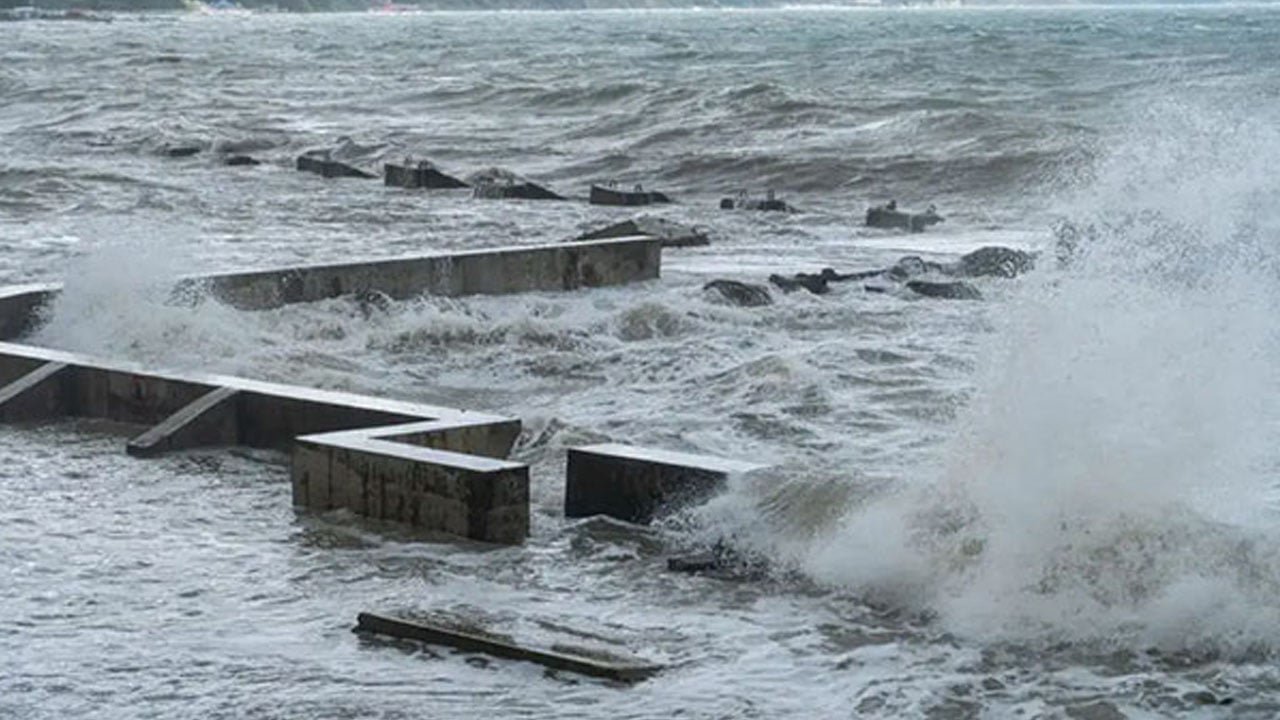 ভূমিকম্পের পর রাশিয়ায় সুনামি, উপকূলের কিছু এলাকা প্লাবিত