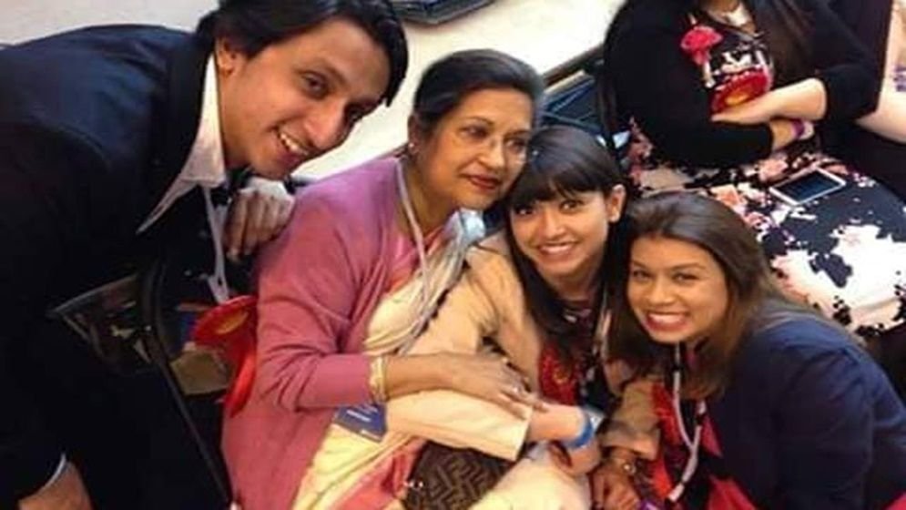 শেখ রেহেনাসহ ৩ সন্তানের বিরুদ্ধে পরোয়ানা জারি