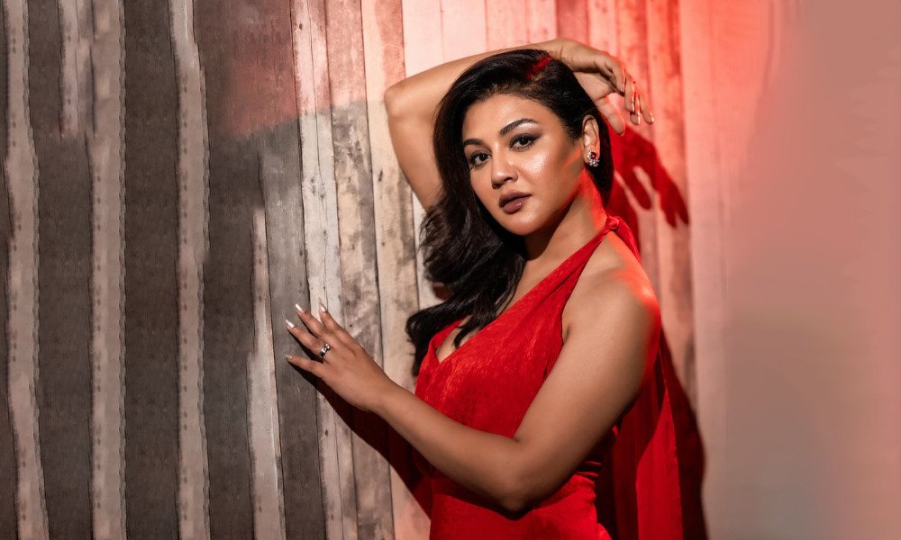 প্রচুর মিষ্টি খেয়েও যেভাবে ফিট থাকেন জয়া আহসান