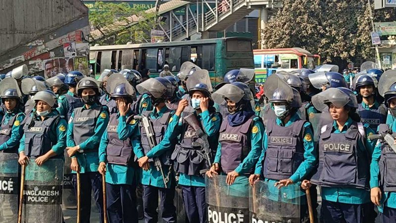 রাজধানীতে তিন সমাবেশ ঘিরে নিরাপত্তা রক্ষায় কাজ করছে ১৪ হাজার পুলিশ